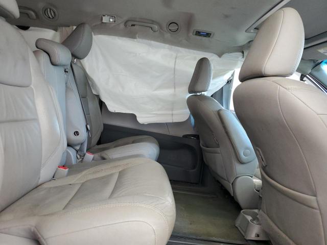 5TDYK3DC7GS694289 - 2016 TOYOTA SIENNA XLE 白色 照片 11