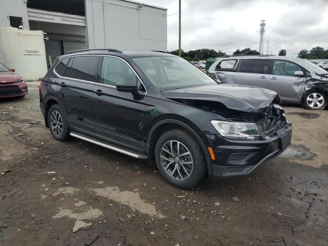 3VV2B7AX2KM055526 - 2019 VOLKSWAGEN TIGUAN SE Czarny zdjęcie 4