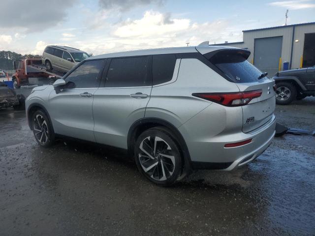 JA4J3UA88NZ013695 - 2022 MITSUBISHI OUTLANDER SE SILVER photo 2