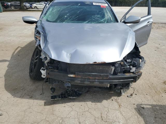 5NPDH4AE6FH597260 - 2015 HYUNDAI ELANTRA SE SILVER photo 11