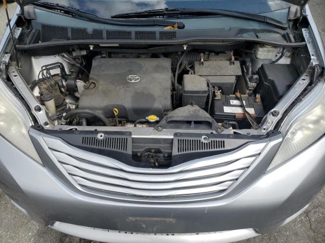 5TDKK3DC4DS340635 - 2013 TOYOTA SIENNA LE SILVER photo 12