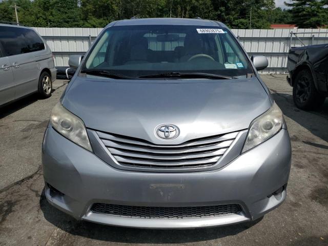 5TDKK3DC4DS340635 - 2013 TOYOTA SIENNA LE SILVER photo 5