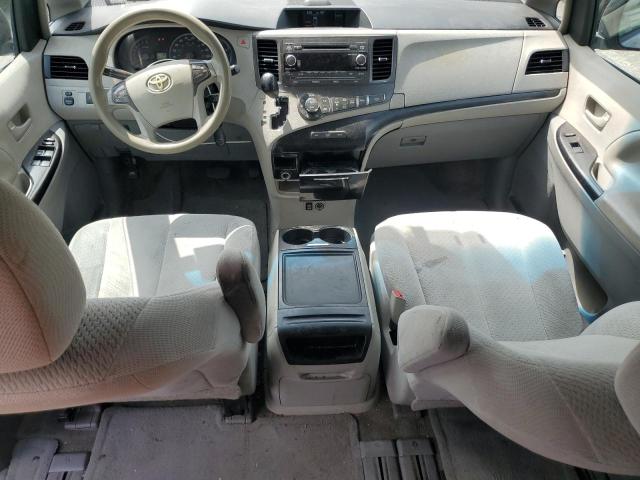 5TDKK3DC4DS340635 - 2013 TOYOTA SIENNA LE SILVER photo 8