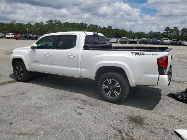 3TMBZ5DN3JM016239 - 2018 TOYOTA TACOMA DOUBLE CAB Білий фото 2