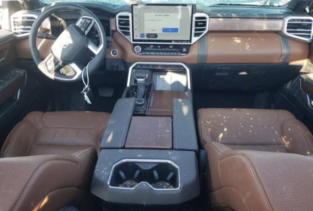 5TFMA5DBXNX007530 - 2022 TOYOTA TUNDRA CREWMAX PLATINUM Schwarz Foto 8