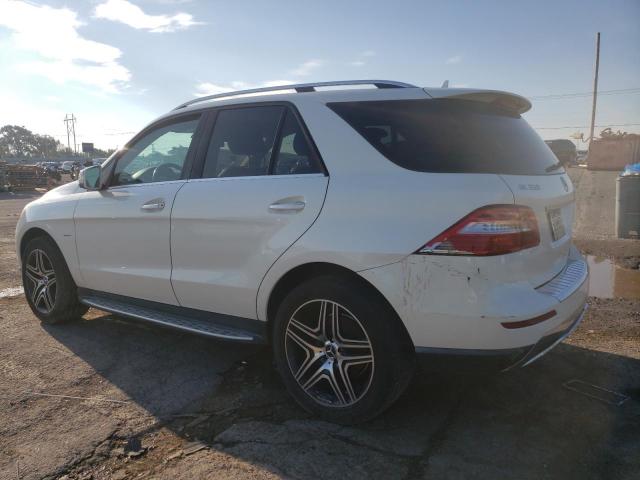 4JGDA5HB0CA032054 - 2012 MERCEDES-BENZ ML 350 4MATIC WHITE photo 2