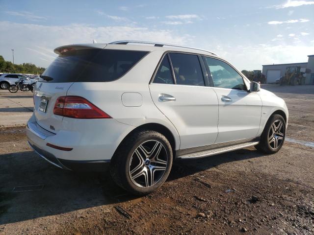 4JGDA5HB0CA032054 - 2012 MERCEDES-BENZ ML 350 4MATIC WHITE photo 3