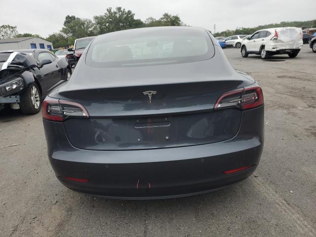 5YJ3E1EA9JF023835 - 2018 TESLA MODEL 3 Серый фото 6