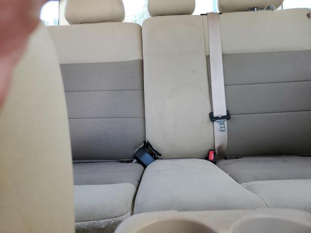 1FMCU93128KD75863 - 2008 FORD ESCAPE XLT WHITE photo 10