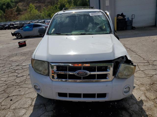 1FMCU93128KD75863 - 2008 FORD ESCAPE XLT WHITE photo 5