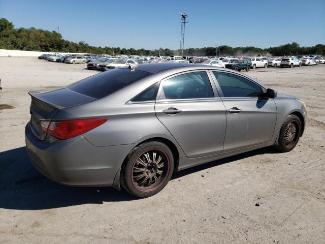 5NPEB4AC3DH647517 - 2013 HYUNDAI SONATA GLS GRAY photo 3