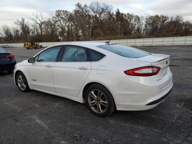 3FA6P0LU5GR299506 - 2016 FORD FUSION SE HYBRID WHITE photo 2