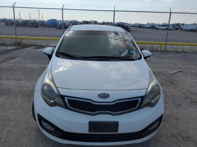 KNADN4A35C6084981 - 2012 KIA RIO EX WHITE photo 5