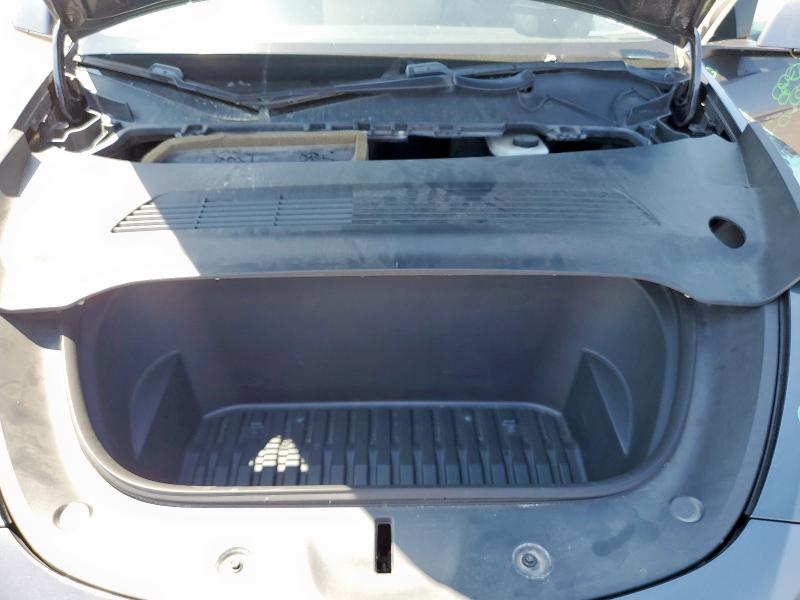 5YJYGDEE2MF080645 - 2021 TESLA MODEL Y Grau Foto 11