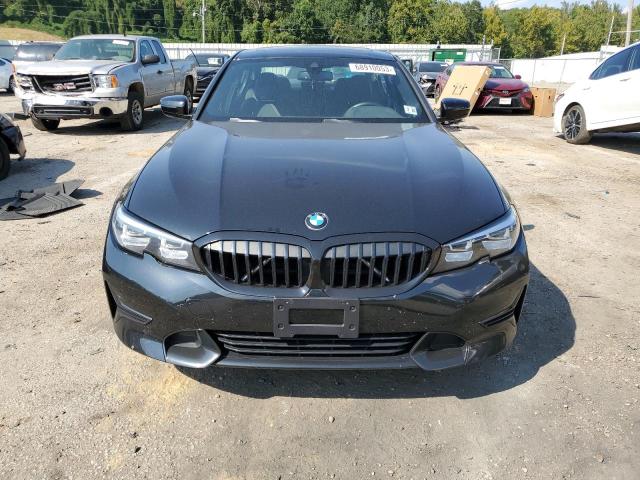 3MW5R7J06L8B32710 - 2020 BMW 330XI BLACK photo 5