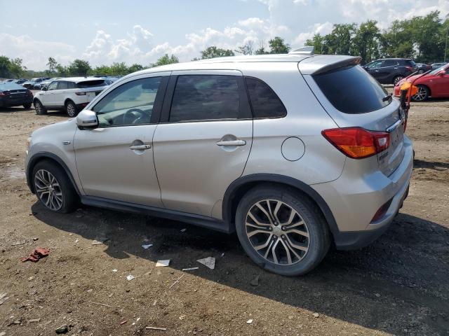 JA4AR3AW7JU014108 - 2018 MITSUBISHI OUTLANDER ES 银色 照片 2