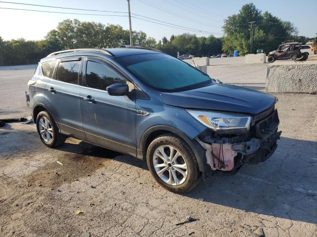 1FMCU0GDXJUB35843 - 2018 FORD ESCAPE SE BLUE photo 4