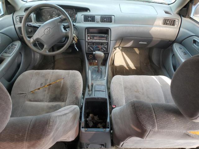 JT2BG28KXX0310083 - 1999 TOYOTA CAMRY LE ლურჯი ფოტო 8