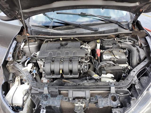 3N1AB7AP8JY212447 - 2018 NISSAN SENTRA S 灰色 照片 11