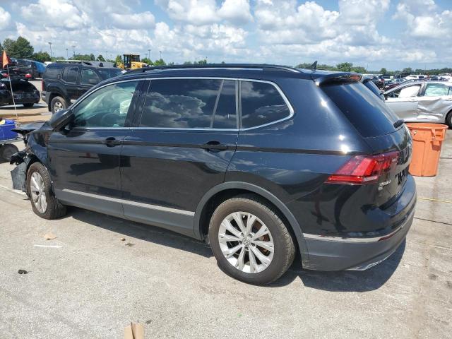 3VV2B7AX9JM061046 - 2018 VOLKSWAGEN TIGUAN SE Noir photo 2