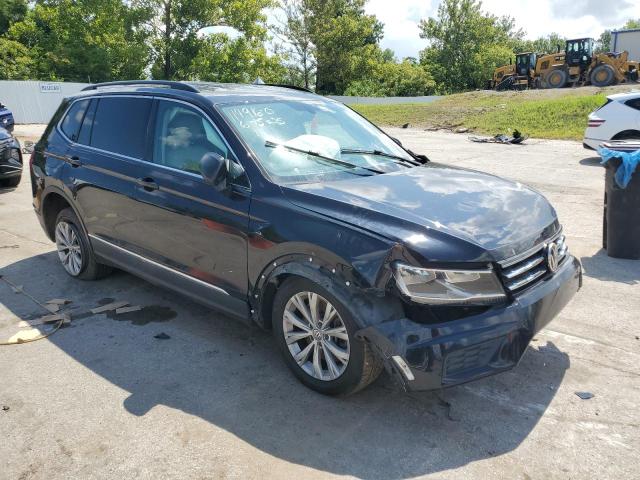 3VV2B7AX9JM061046 - 2018 VOLKSWAGEN TIGUAN SE Noir photo 4