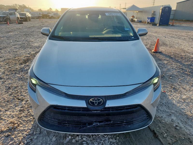 5YFB4MDE7RP228610 - 2024 TOYOTA COROLLA LE ვერცხლისფერი ფოტო 5