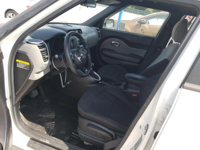 KNDJN2A29F7155373 - 2015 KIA SOUL WHITE photo 7