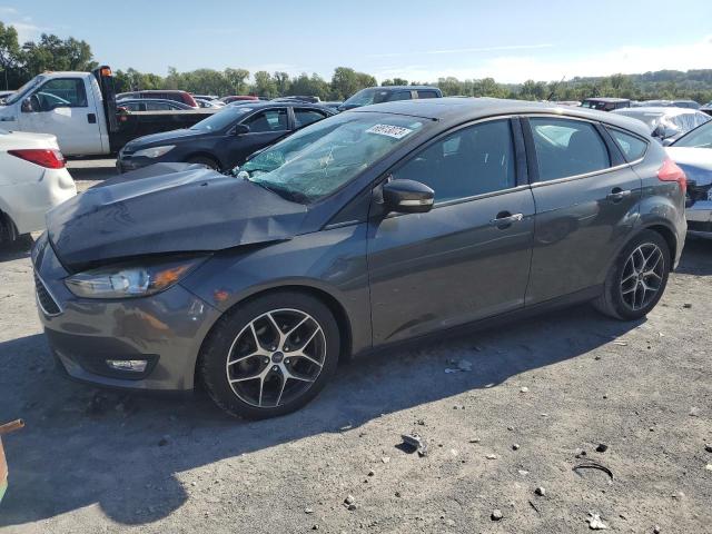 1FADP3M27HL314027 - 2017 FORD FOCUS SEL SILVER photo 1