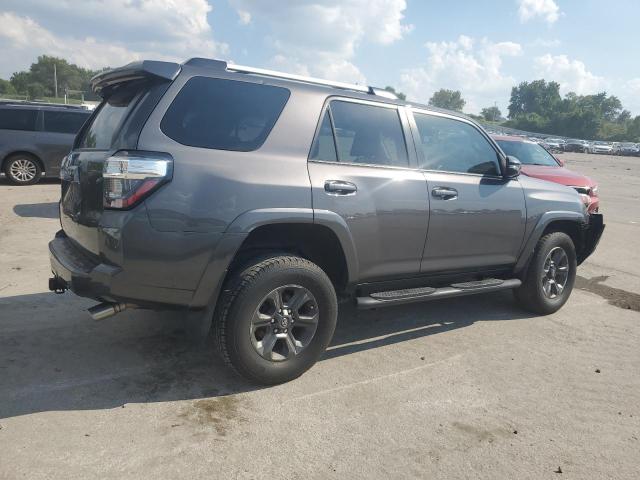 JTEBU5JRXF5224049 - 2015 TOYOTA 4RUNNER SR5/SR5 PREMIUM GRAY photo 3