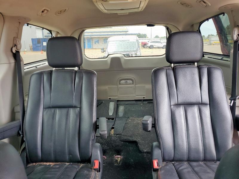 2C4RC1CG2CR362709 - 2012 CHRYSLER TOWN & COU TOURING L MAROON photo 10