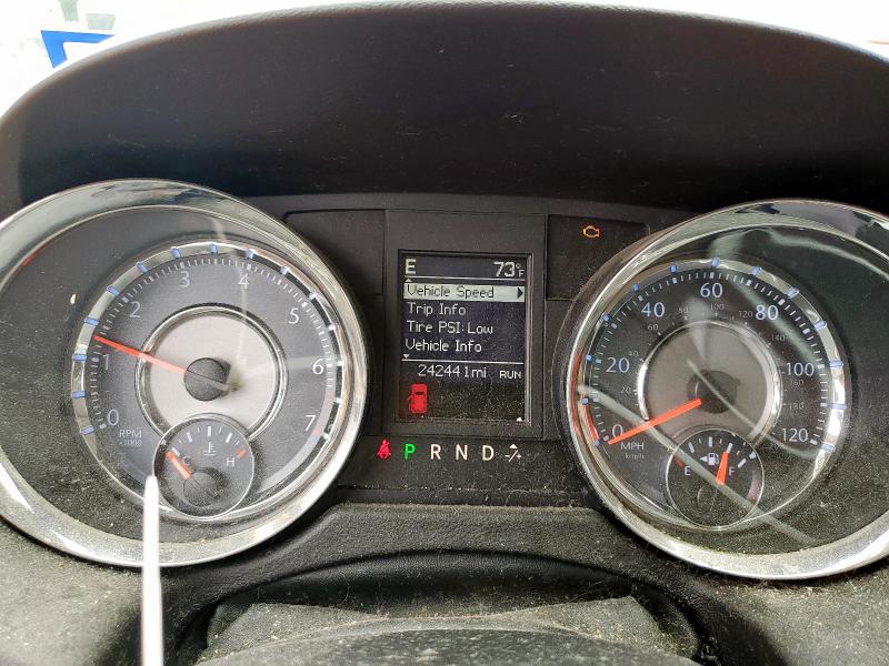 2C4RC1CG2CR362709 - 2012 CHRYSLER TOWN & COU TOURING L MAROON photo 9