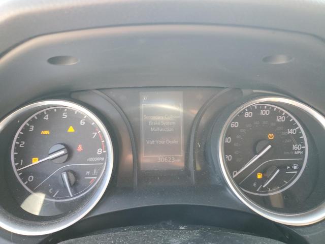 4T1B11HK9JU094158 - 2018 TOYOTA CAMRY L SILVER photo 9