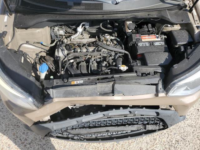 KNDJN2A28F7133252 - 2015 KIA SOUL TAN photo 11