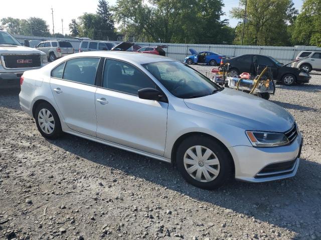 3VW2K7AJ3FM336554 - 2015 VOLKSWAGEN JETTA BASE 银色 照片 4