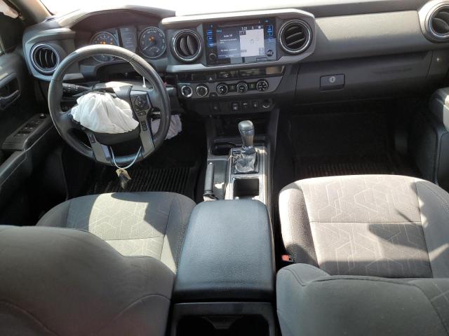 3TMCZ5AN0JM137769 - 2018 TOYOTA TACOMA DOUBLE CAB Orange photo 8