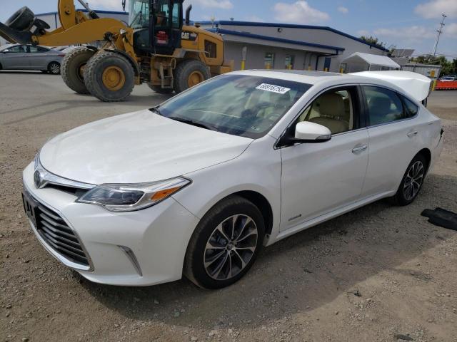 4T1BD1EB6JU061789 - 2018 TOYOTA AVALON HYBRID WHITE photo 1