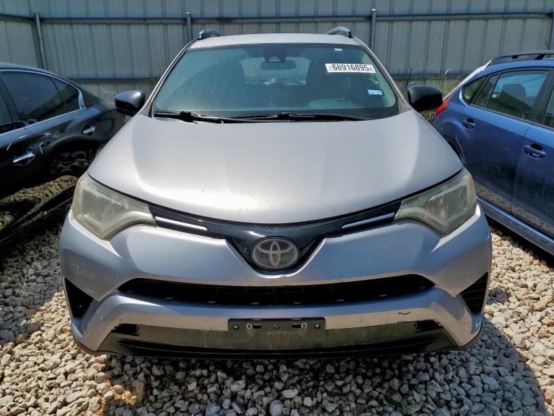 2T3ZFREV1HW316318 - 2017 TOYOTA RAV4 LE SILVER photo 5