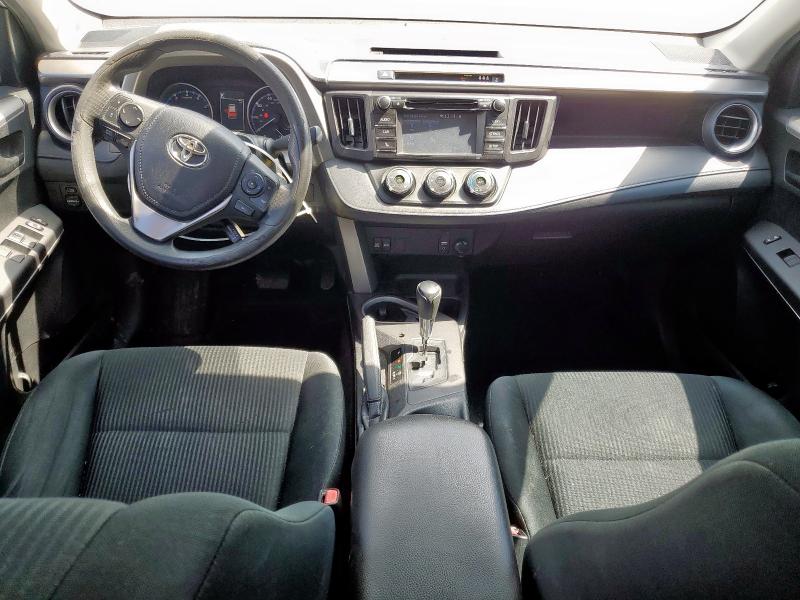 2T3ZFREV1HW316318 - 2017 TOYOTA RAV4 LE SILVER photo 8