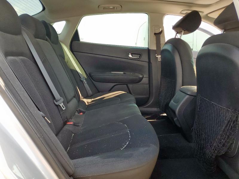 5XXGT4L32KG336348 - 2019 KIA OPTIMA LX Күміс фото 10