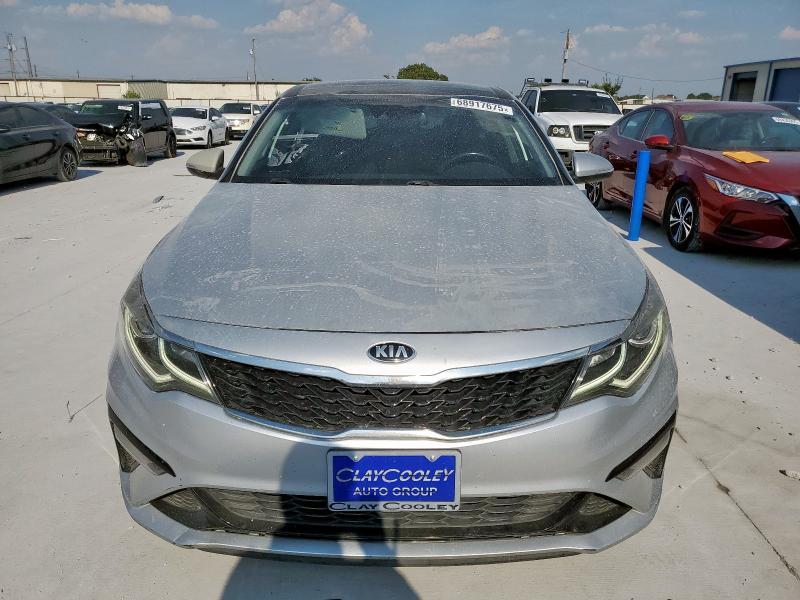 5XXGT4L32KG336348 - 2019 KIA OPTIMA LX Күміс фото 5