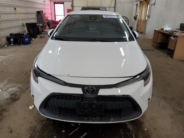 5YFEPMAE0MP187027 - 2021 TOYOTA COROLLA LE WHITE photo 5