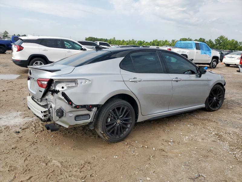 4T1K61AK5PU120713 - 2023 TOYOTA CAMRY XSE 银色 照片 3