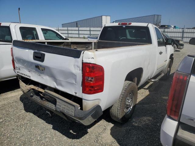 1GCHC24K67E523960 - 2007 CHEVROLET SILVERADO C2500 HEAVY DUTY WHITE photo 3