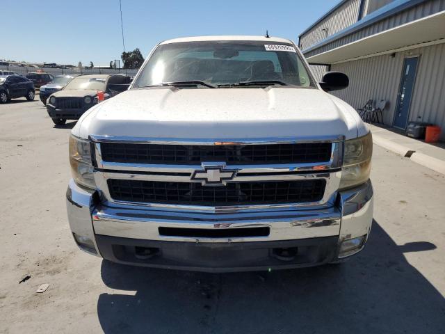 1GCHC24K67E523960 - 2007 CHEVROLET SILVERADO C2500 HEAVY DUTY WHITE photo 5