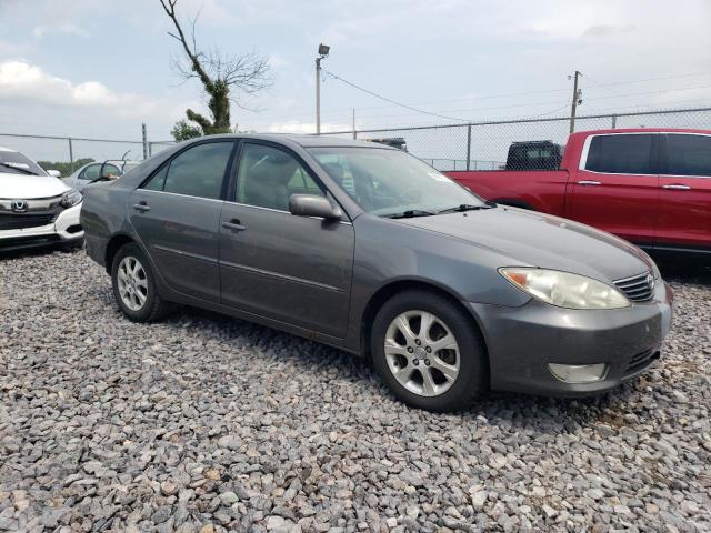 4T1BF30K35U614756 - 2005 TOYOTA CAMRY LE GRAY photo 4