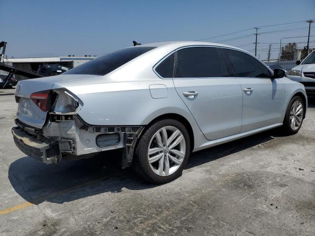 1VWBA7A38JC046115 - 2018 VOLKSWAGEN PASSAT SE Gümüş foto 3