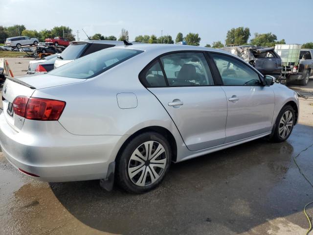 3VWD07AJ9EM240196 - 2014 VOLKSWAGEN JETTA SE SILVER photo 3