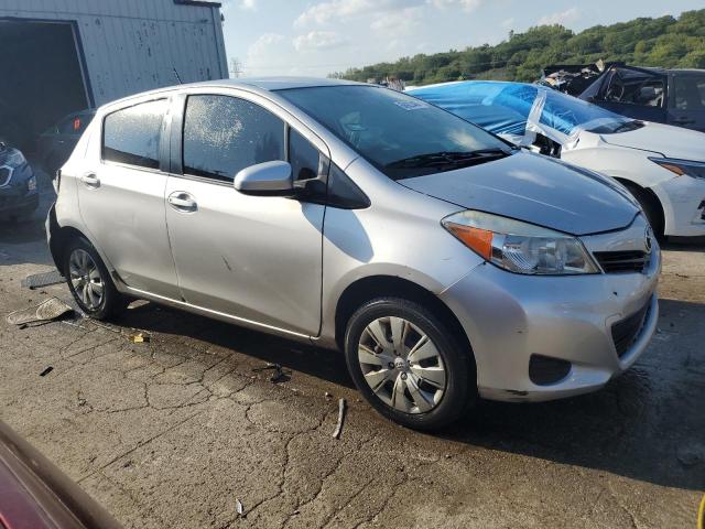 JTDKTUD34DD557665 - 2013 TOYOTA YARIS SILVER photo 4