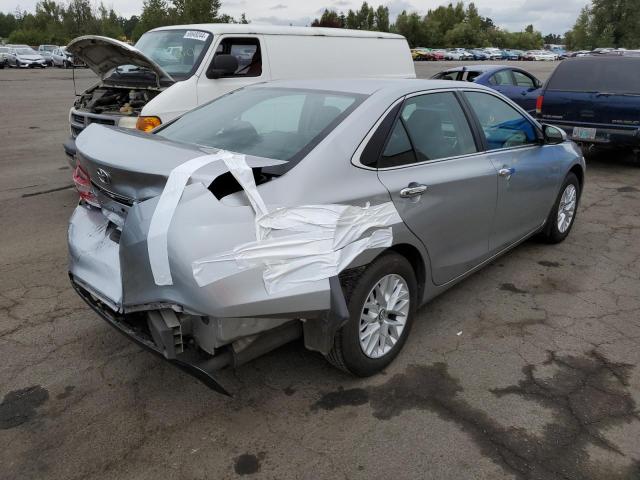 4T1BF1FK6GU246152 - 2016 TOYOTA CAMRY LE SILVER photo 3