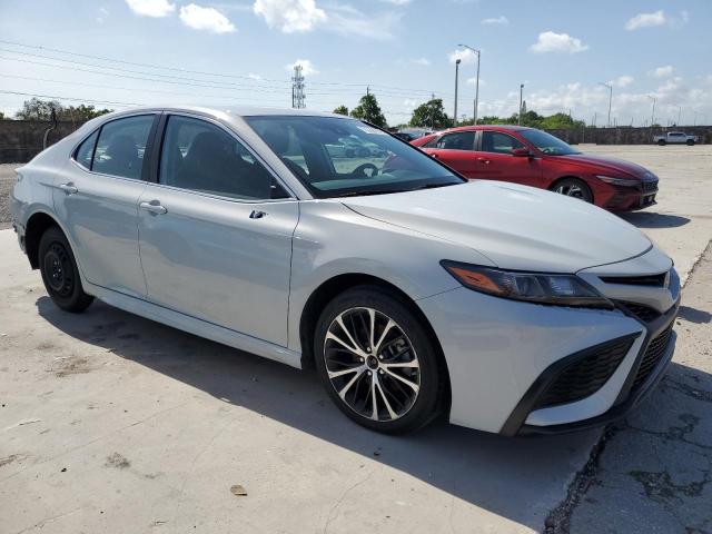 4T1G11AK8RU222983 - 2024 TOYOTA CAMRY SE NIGHT SHADE GRAY photo 4